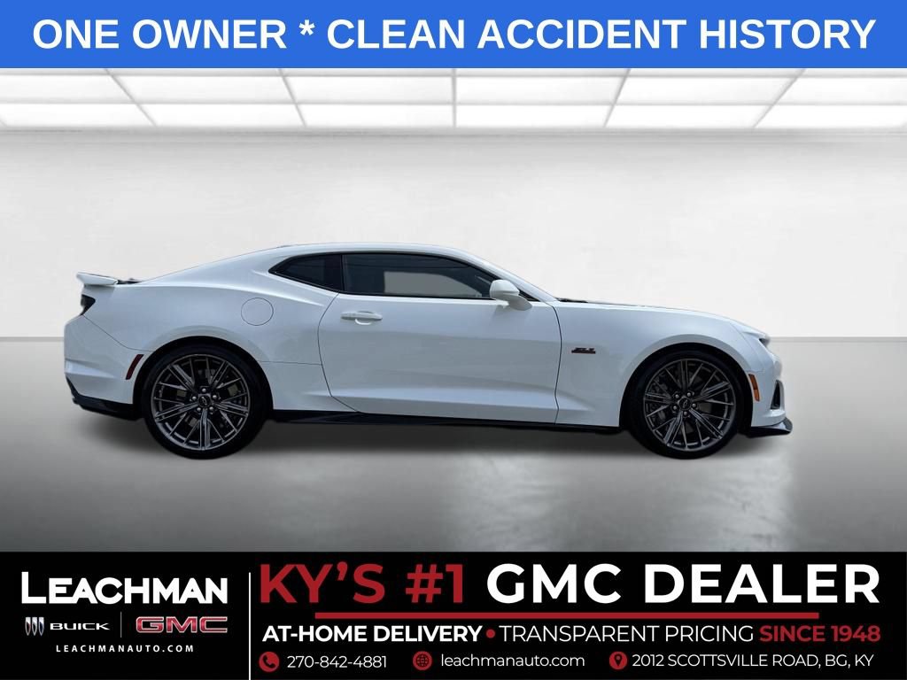 Used 2022 Chevrolet Camaro ZL1 RWD image 2