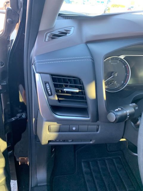 Used 2023 Nissan Rogue SV FWD image 21