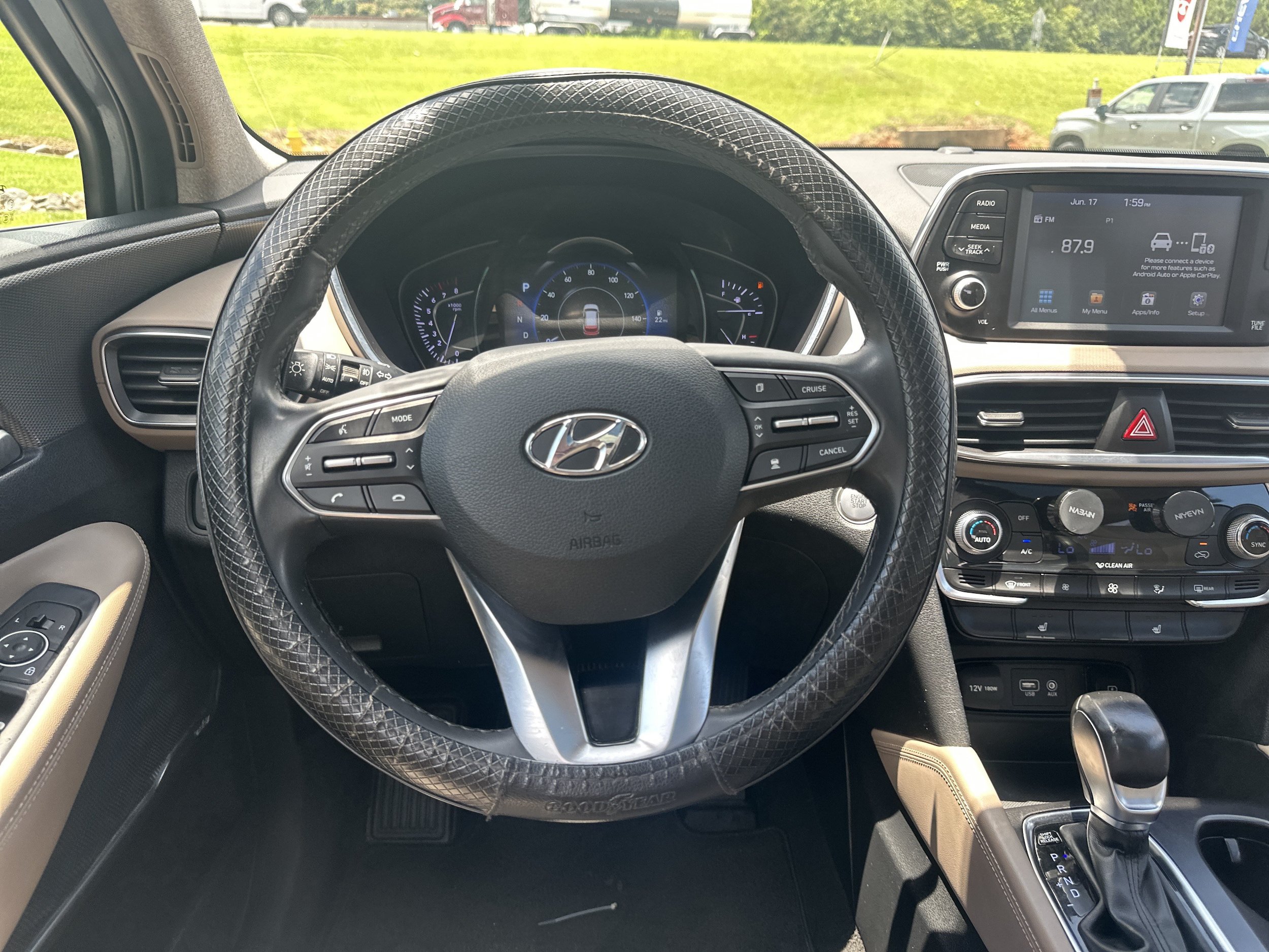 Used 2019 Hyundai Santa Fe Limited FWD image 24