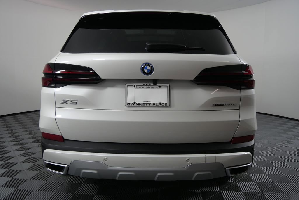 Used 2026 BMW X5 xDrive50e w/ Executive Package image 5