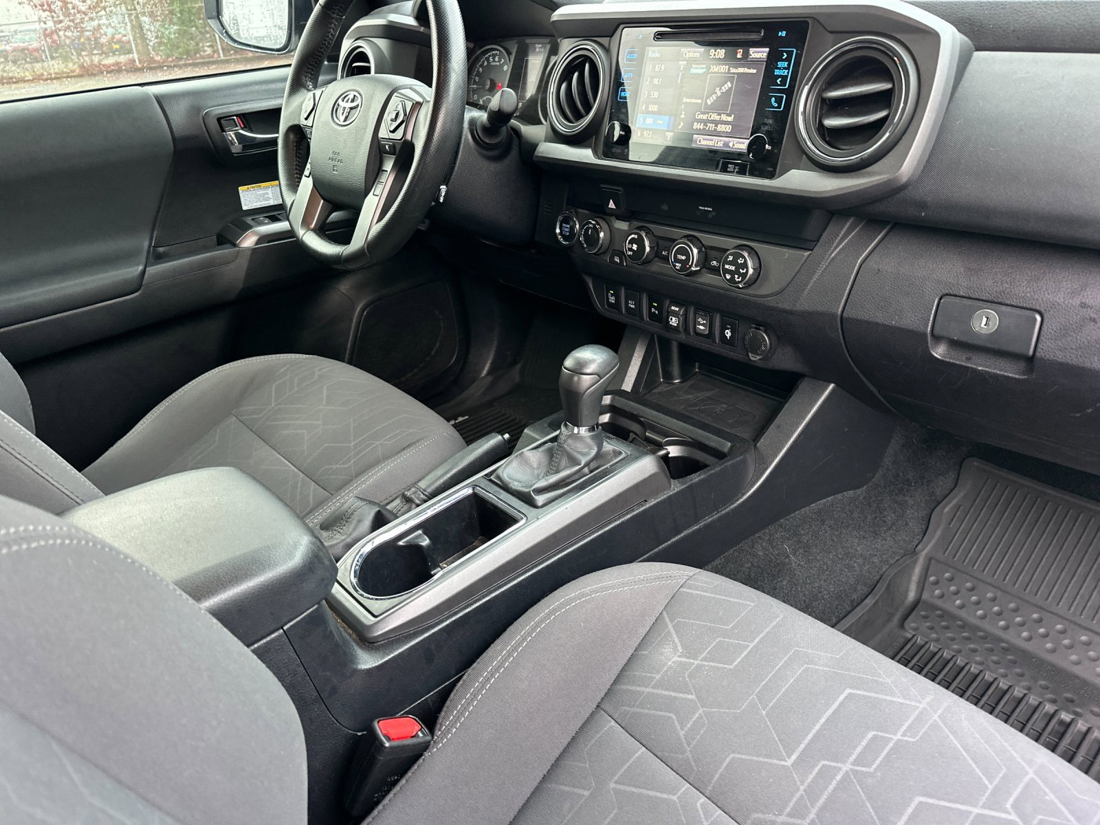 Used 2019 Toyota Tacoma TRD Off-Road image 14