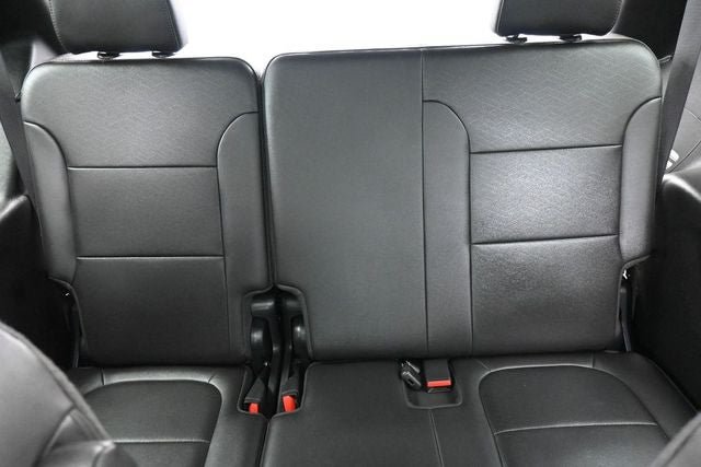 Used 2023 Chevrolet Traverse High Country AWD/4WD image 24