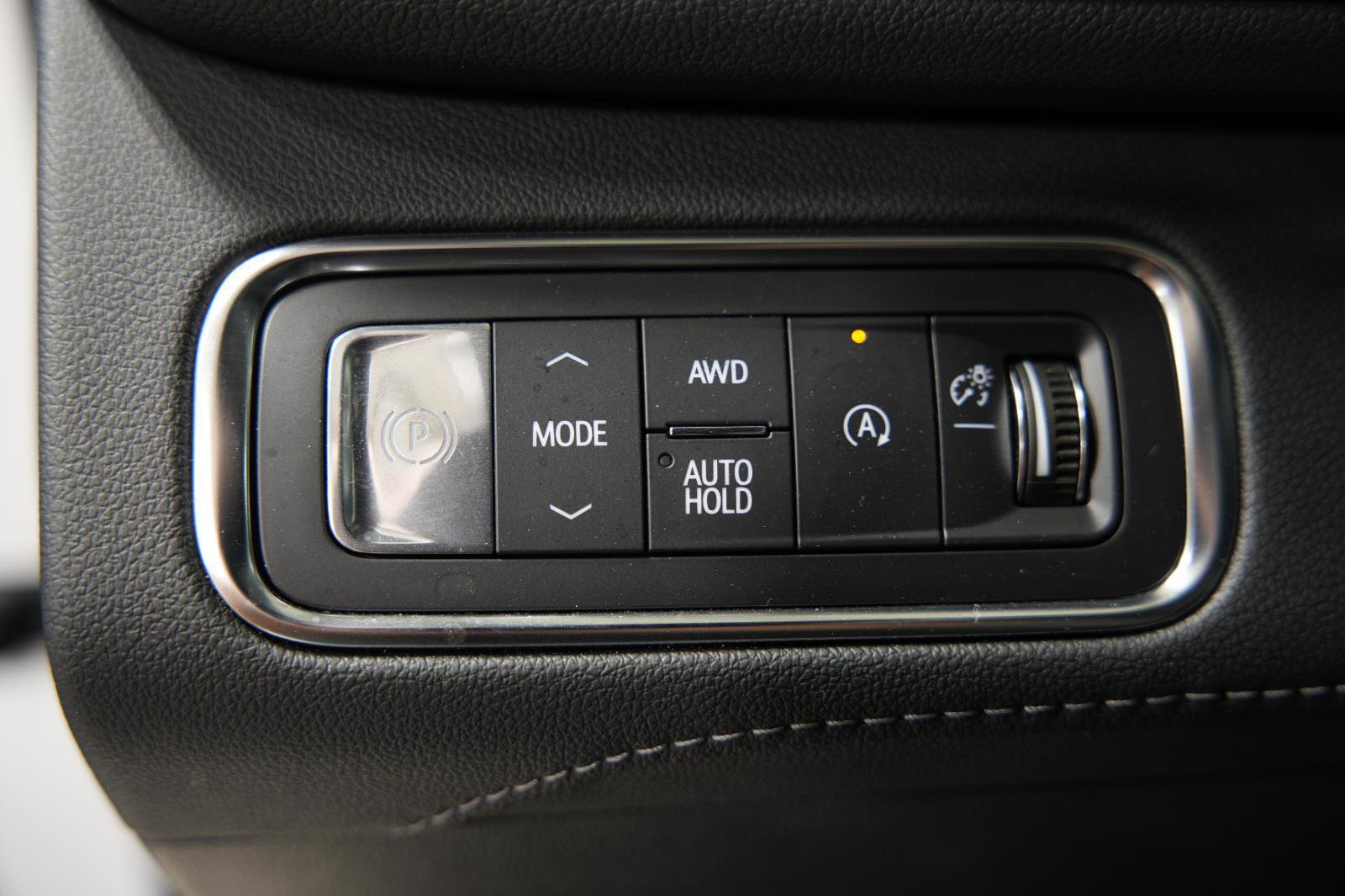 Used 2025 Buick Enclave Avenir image 28