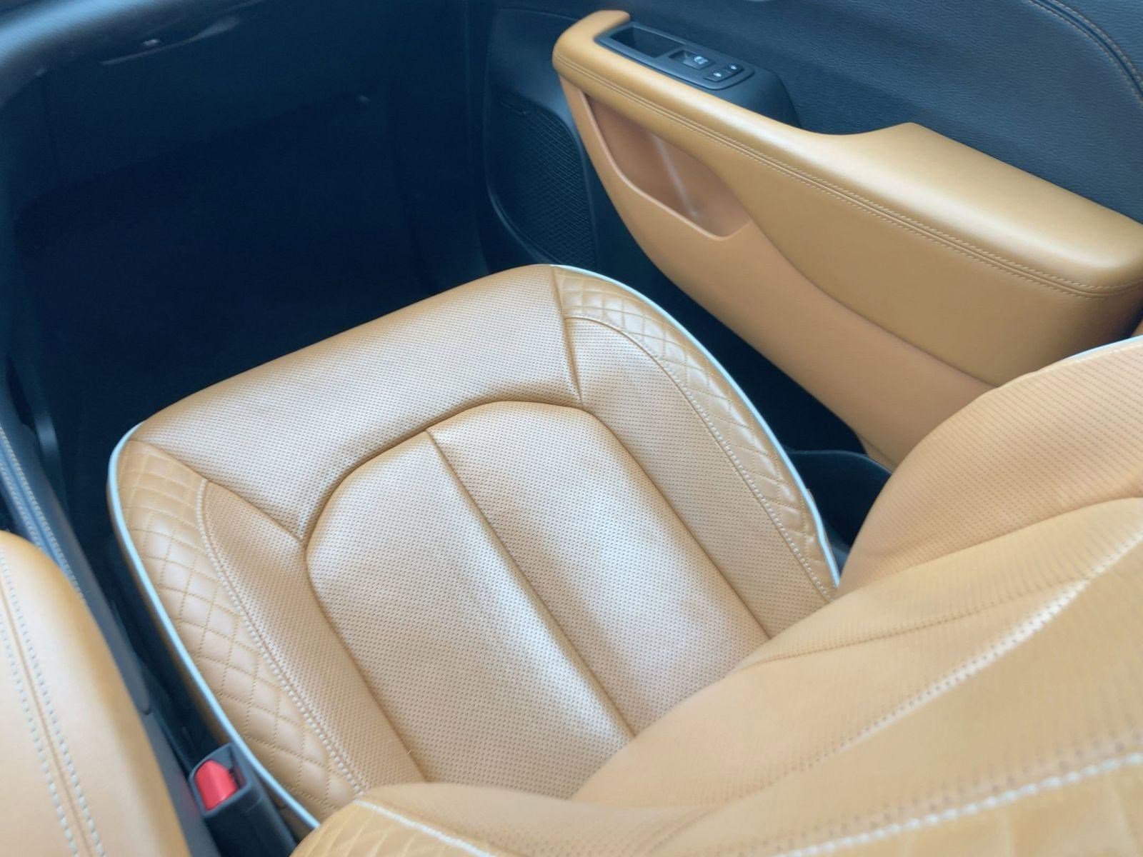 Used 2022 Chrysler Pacifica Pinnacle image 32