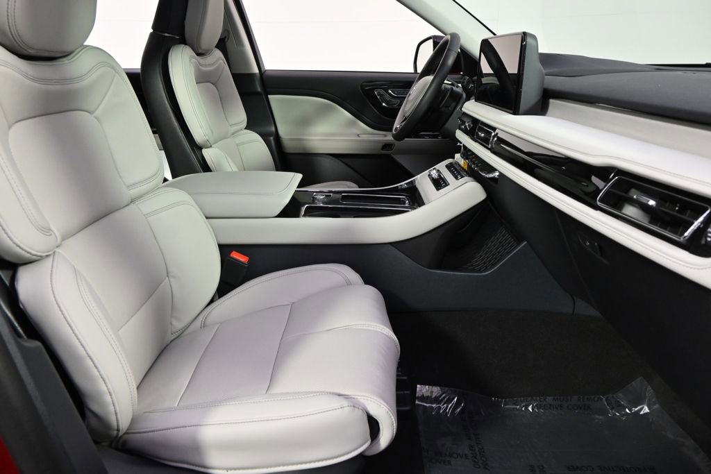 New 2026 Lincoln Aviator Reserve image 16
