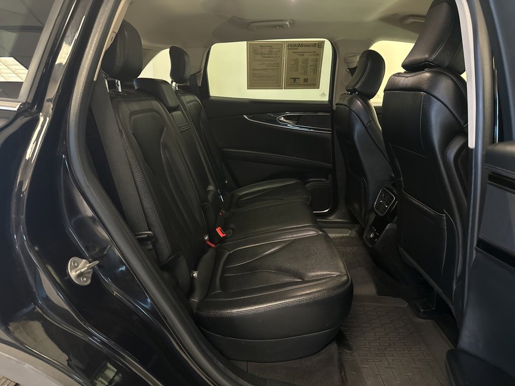 Used 2023 Lincoln Nautilus AWD w/ Premium Package image 7