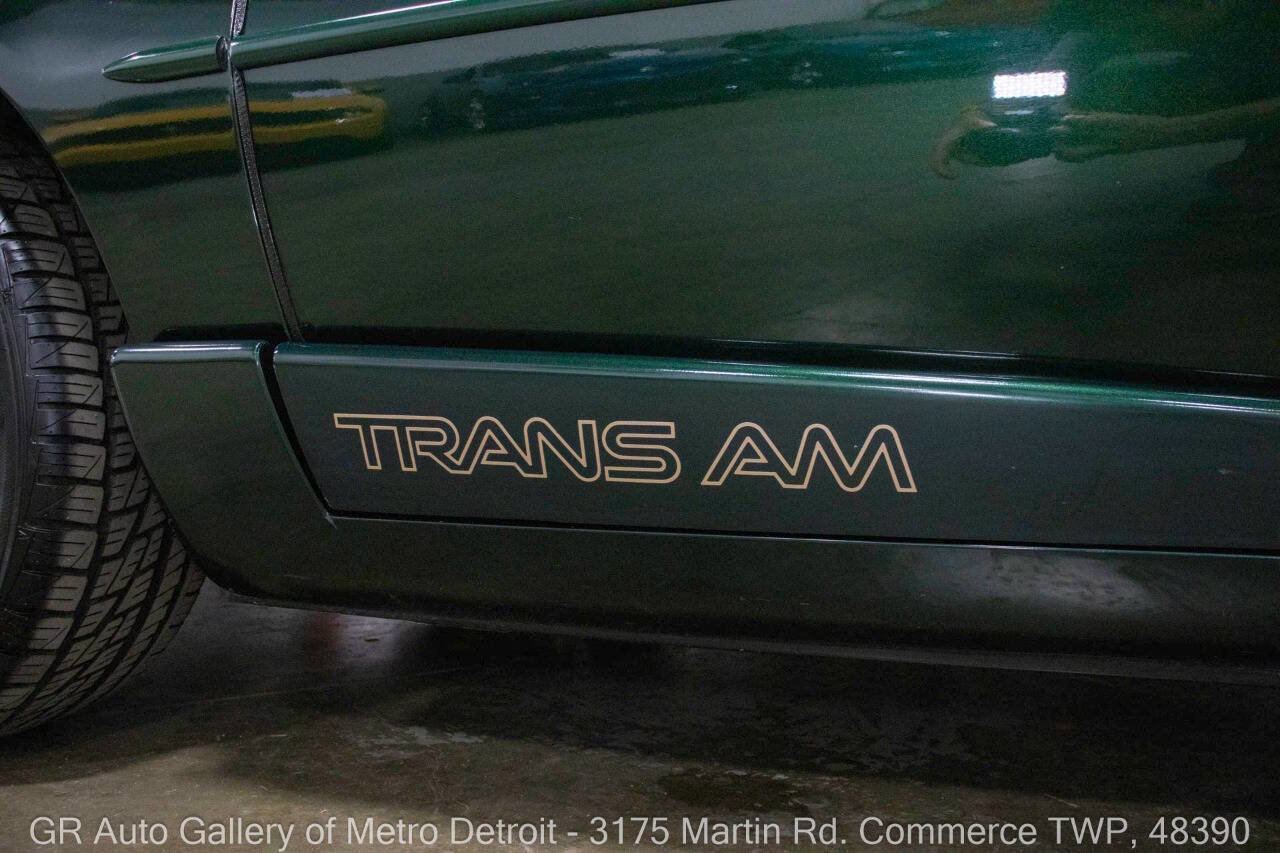 Used 1992 Pontiac Firebird Trans Am image 32