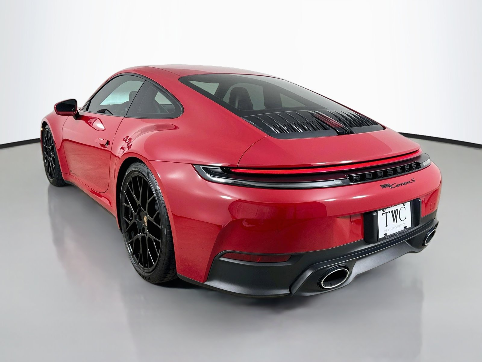 Used 2025 Porsche 911 Carrera S RWD image 7