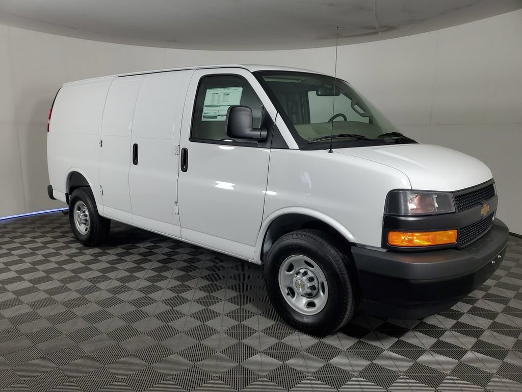 New 2026 Chevrolet Express 2500 RWD image 3