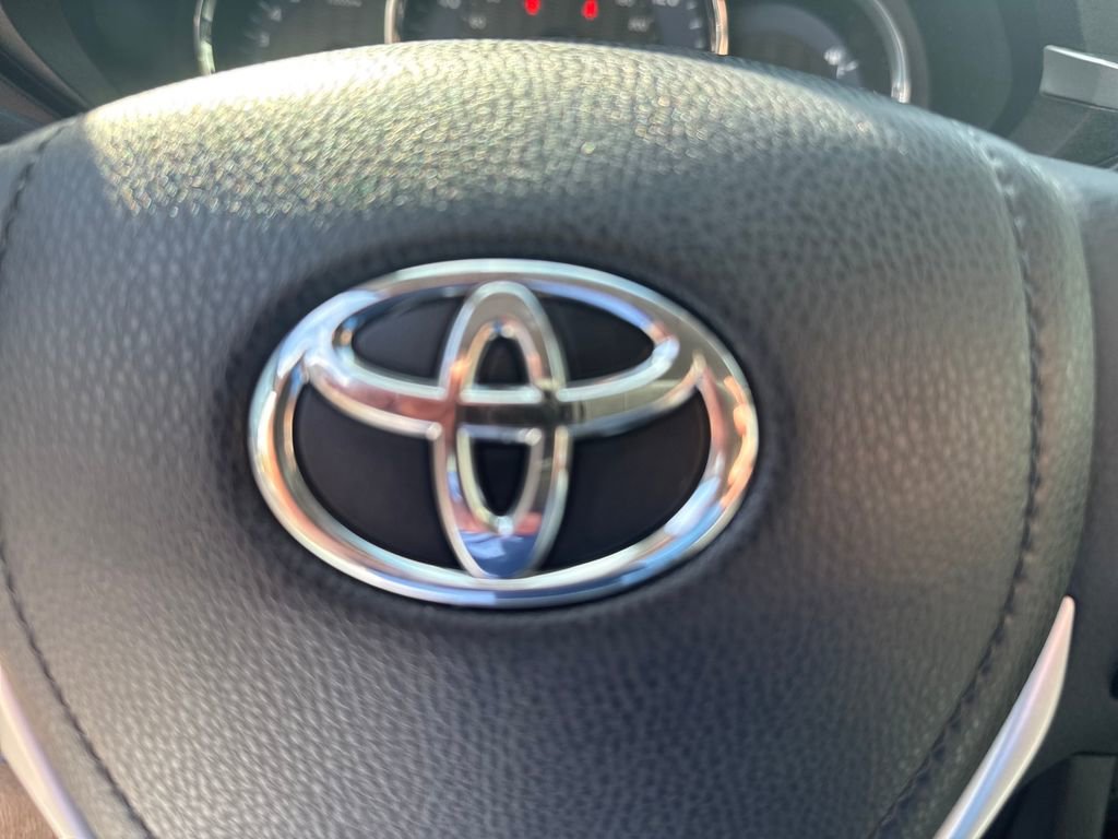 Used 2016 Toyota Corolla L image 18