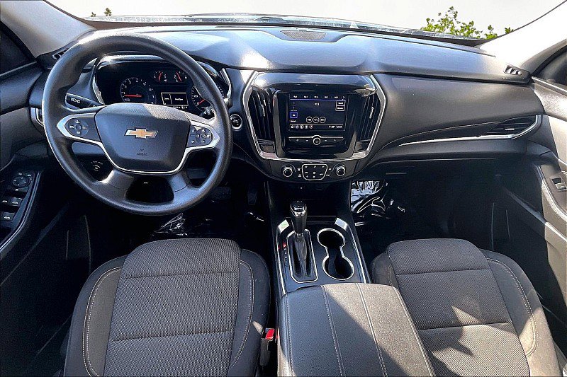Used 2020 Chevrolet Traverse LS AWD/4WD image 7