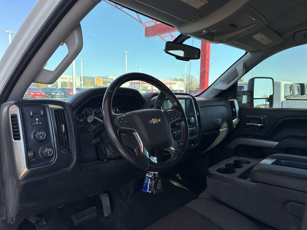 Used 2016 Chevrolet Silverado 3500 LT w/ LT Convenience Package image 13
