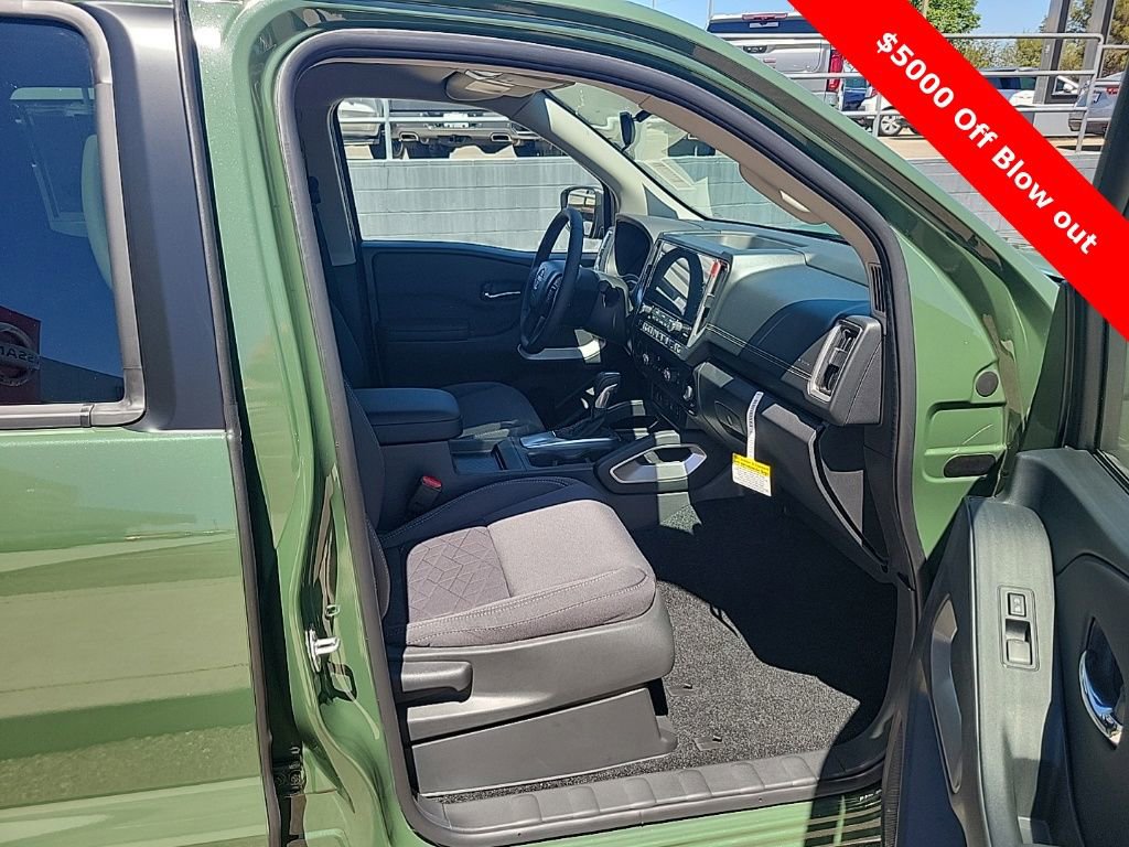 New 2025 Nissan Frontier SV w/ SV Convenience Package AWD/4WD image 15