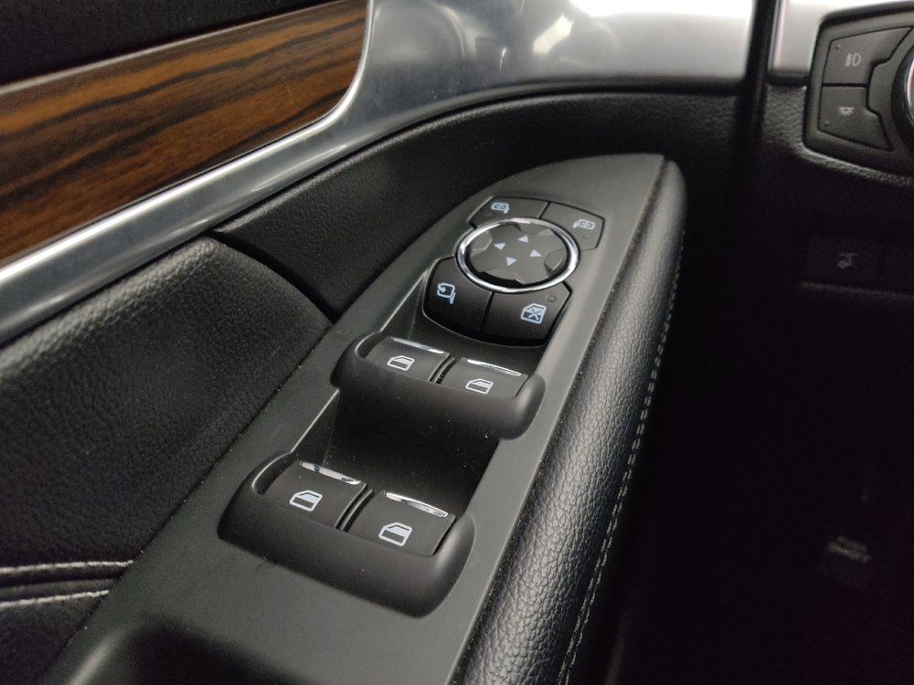 Used 2018 Ford Explorer Limited w/ Equipment Group 301A AWD/4WD image 27