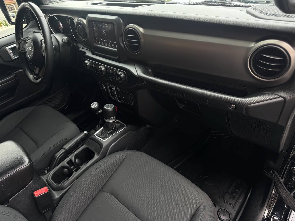 Used 2020 Jeep Wrangler Unlimited Sport S AWD/4WD image 27