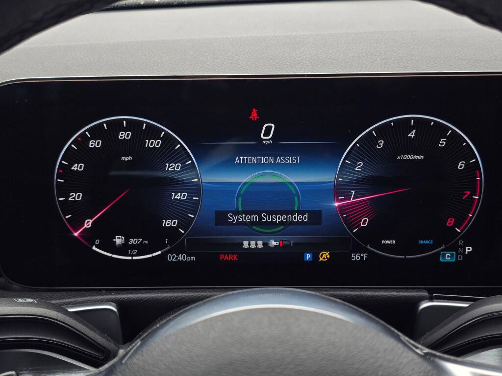 Used 2025 Mercedes-Benz GLB 250 4MATIC image 38