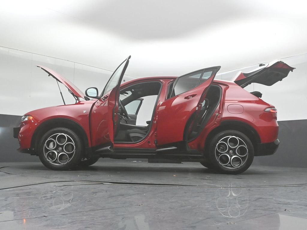 Used 2024 Alfa Romeo Tonale Ti AWD/4WD image 55