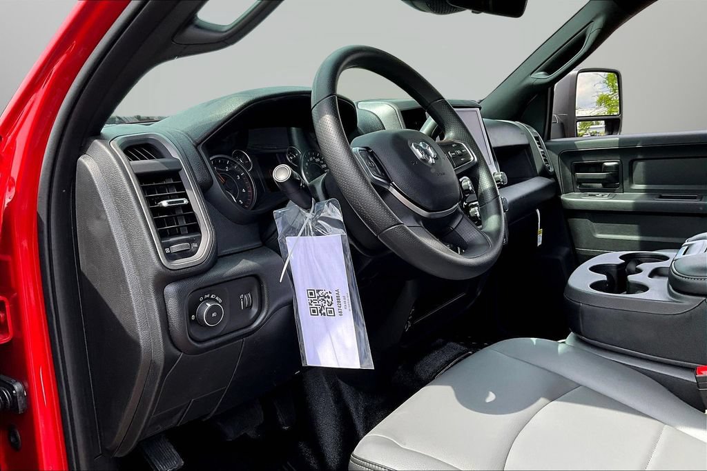 New 2026 RAM 3500 Tradesman w/ Chrome Appearance Group A AWD/4WD image 7