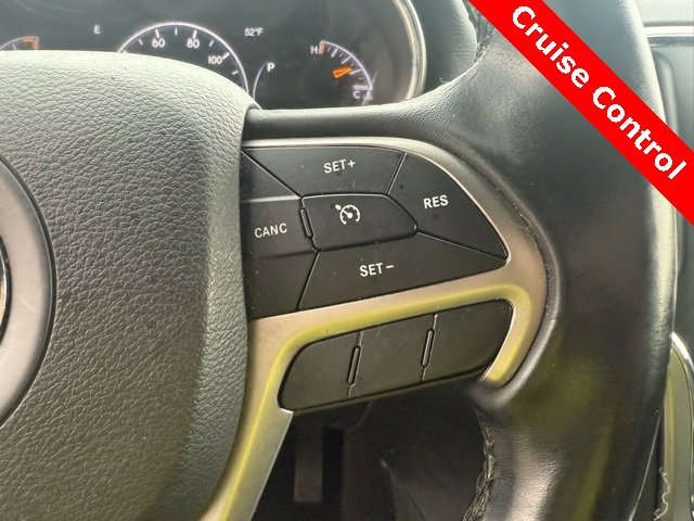 Used 2020 Jeep Grand Cherokee Laredo image 30