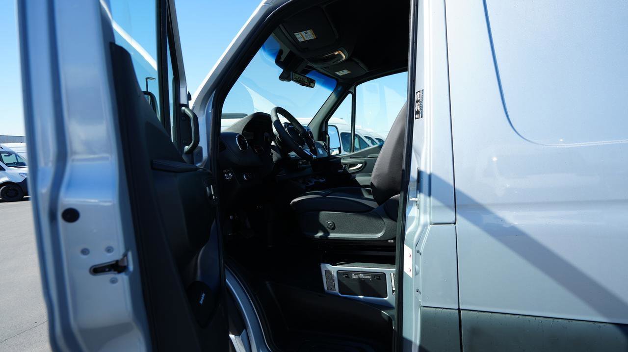 New 2026 Mercedes-Benz Sprinter 3500 image 11