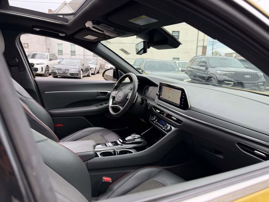 Used 2021 Hyundai Sonata SEL Plus w/ Tech Package FWD image 9