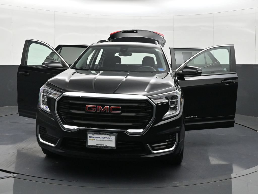 Certified 2023 GMC Terrain SLE w/ Driver Convenience Package AWD/4WD image 45