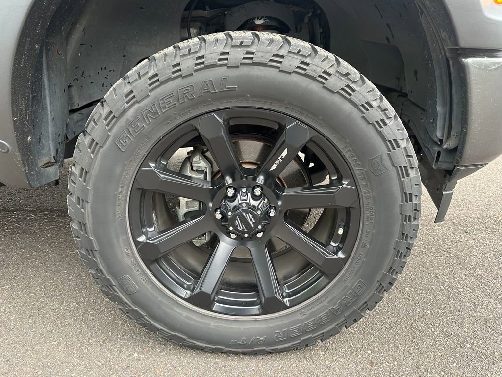 Used 2019 Ford F150 Lariat w/ Equipment Group 502A Luxury AWD/4WD image 9