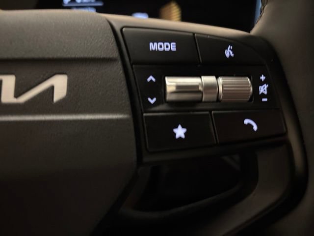 Certified 2026 Kia Sportage EX FWD image 17