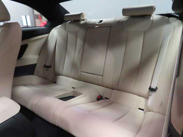 Used 2024 BMW 230i Coupe w/ Premium Package image 17