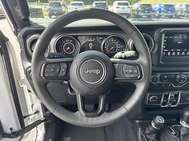 Used 2023 Jeep Wrangler Unlimited Sport AWD/4WD image 10