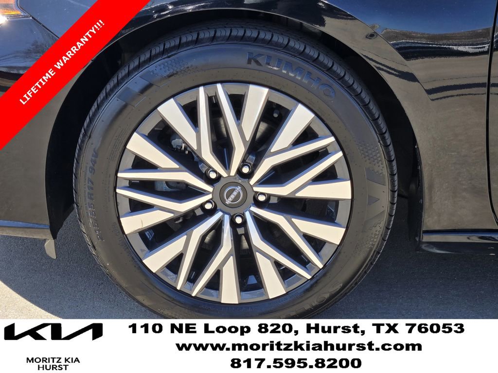 Used 2024 Nissan Altima 2.5 SV image 17