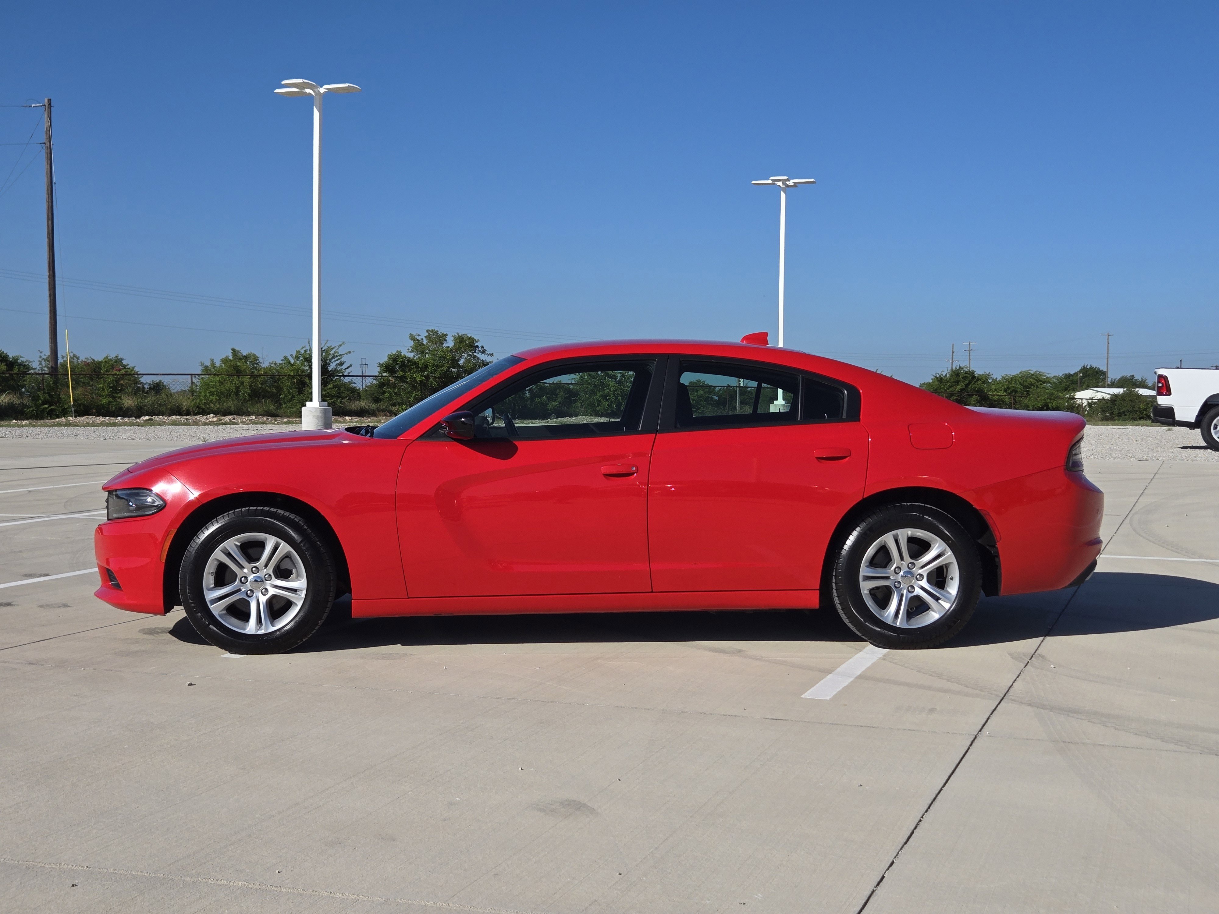 Used 2023 Dodge Charger SXT image 5