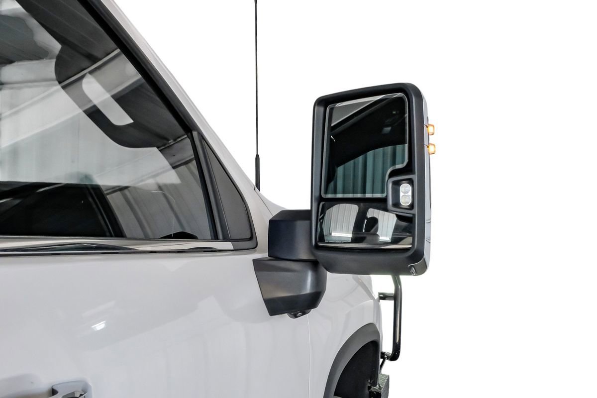 Used 2025 Chevrolet Silverado 3500 High Country w/ High Country Premium Package image 43