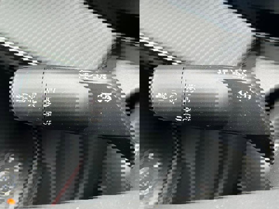 New 2026 Nissan Kicks SR w/ SR Premium Package image 19