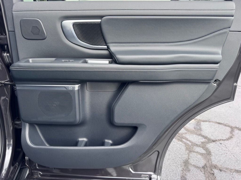 New 2027 Ford Expedition Platinum w/ Stealth Performance Package AWD/4WD image 37