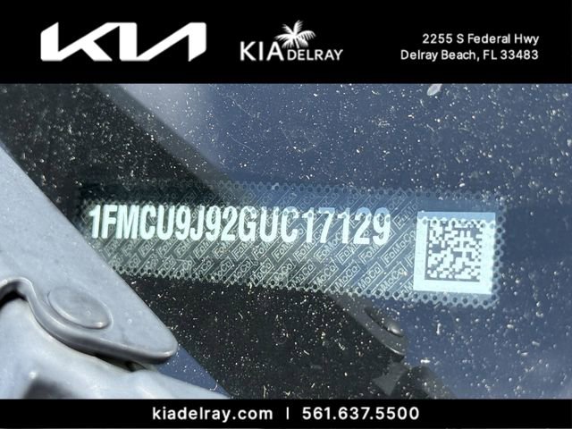 Used 2016 Ford Escape Titanium w/ Equipment Group 301A AWD/4WD image 10