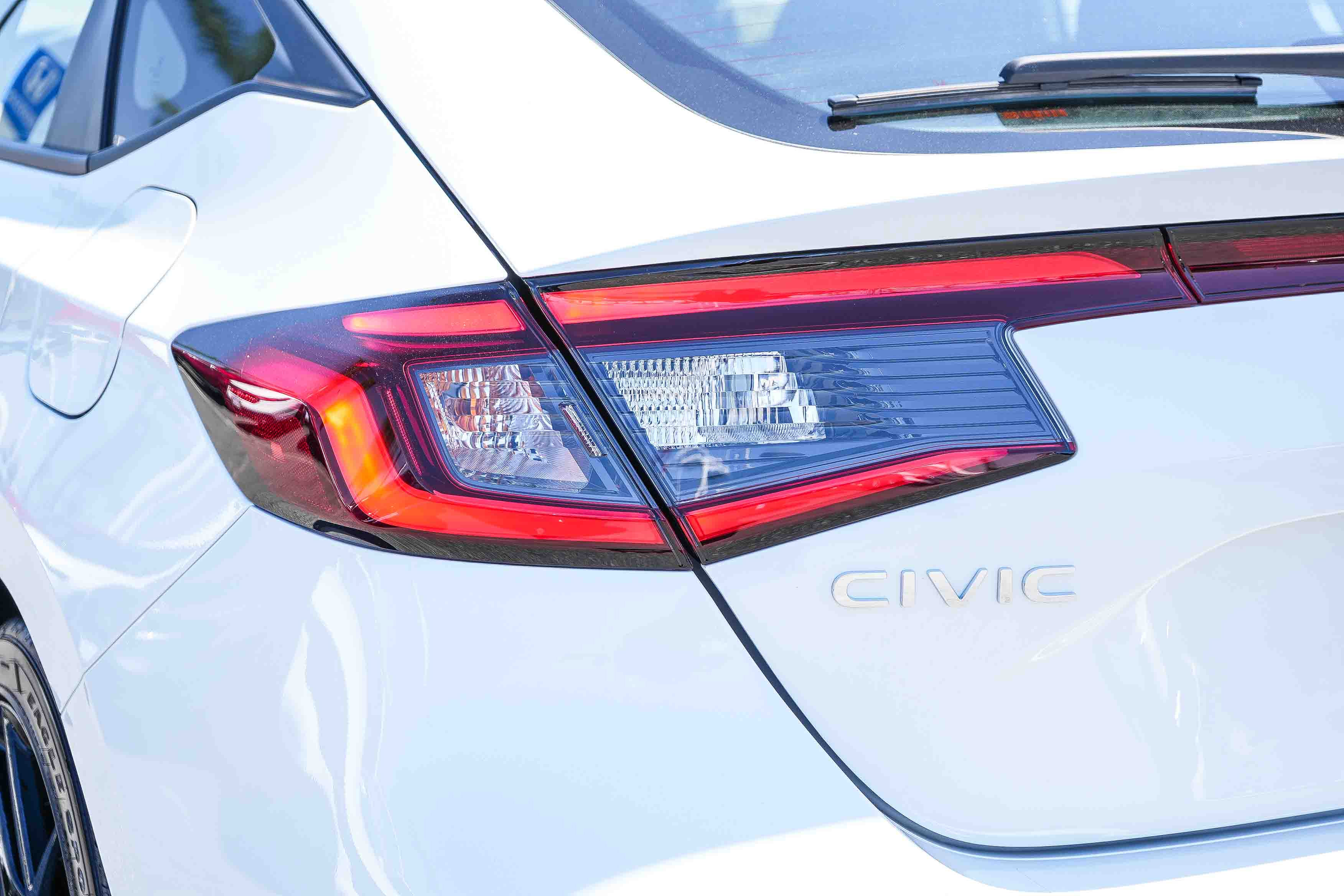 Used 2025 Honda Civic Sport image 11