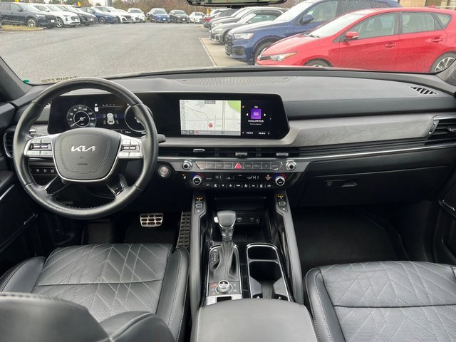 Used 2024 Kia Telluride SX Prestige X-Line image 2