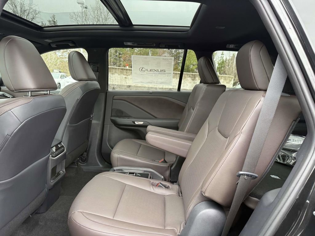 Used 2026 Lexus TX 350 AWD w/ Technology Package image 16