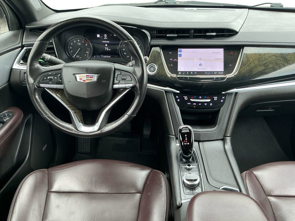 Used 2022 Cadillac XT6 Premium Luxury w/ Technology Package FWD image 17