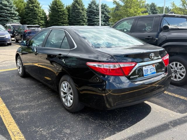 Used 2015 Toyota Camry LE FWD image 6
