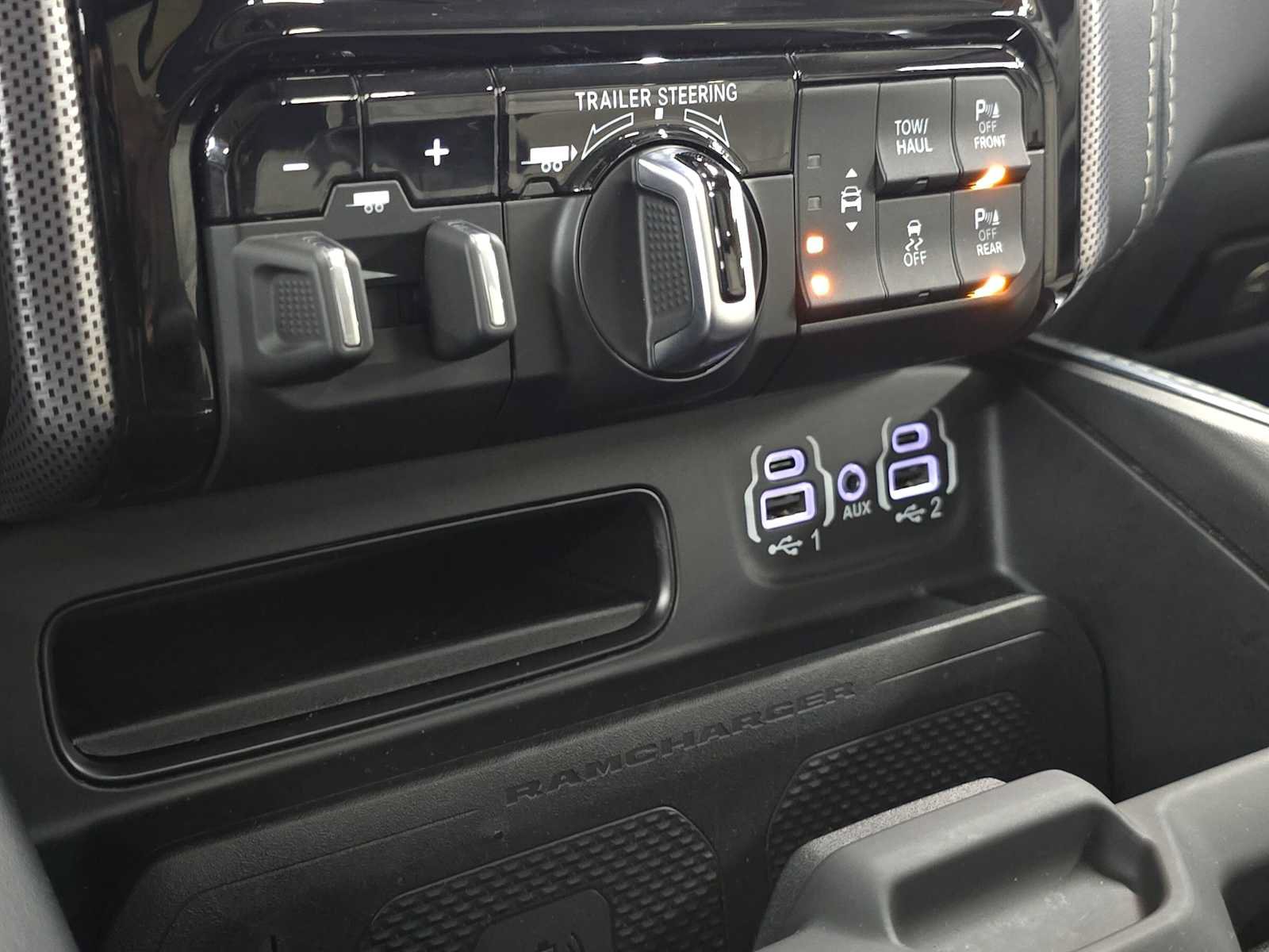 Used 2024 RAM 1500 Limited AWD/4WD image 33