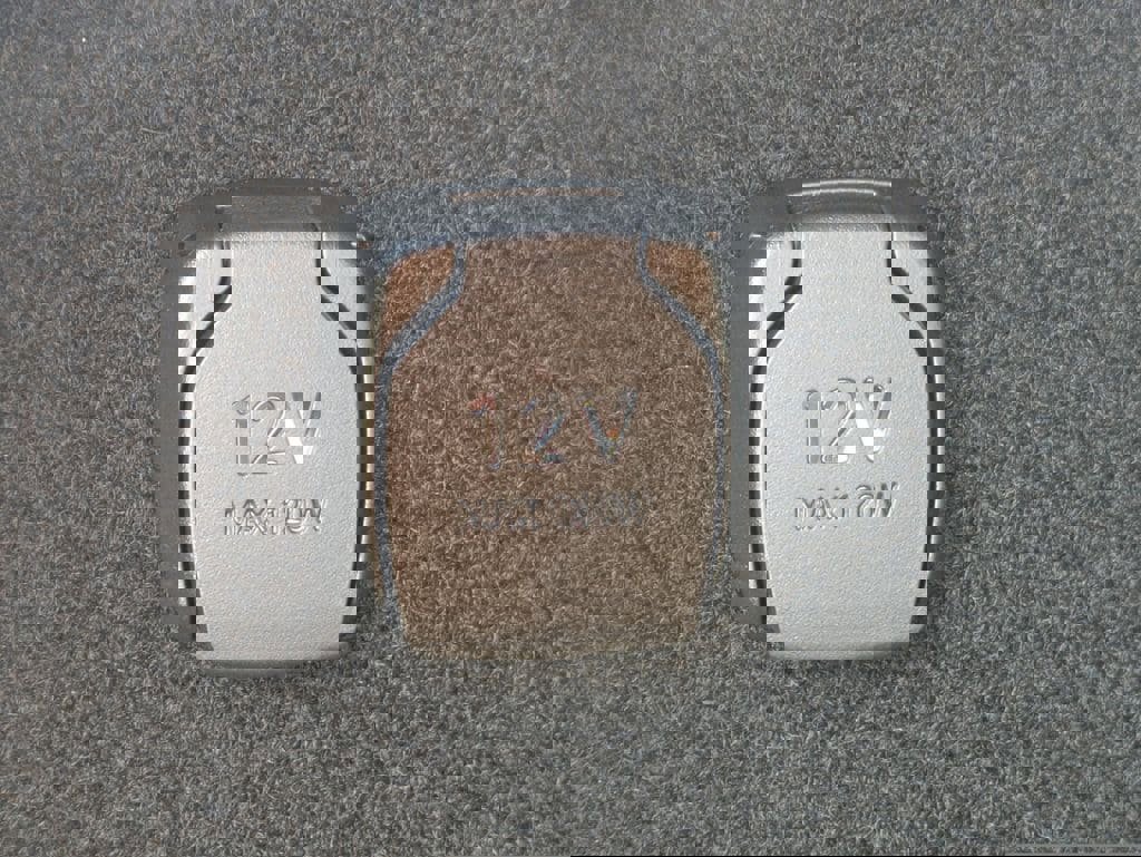 New 2026 Volvo EX30 Plus w/ Protection Package Premier image 16