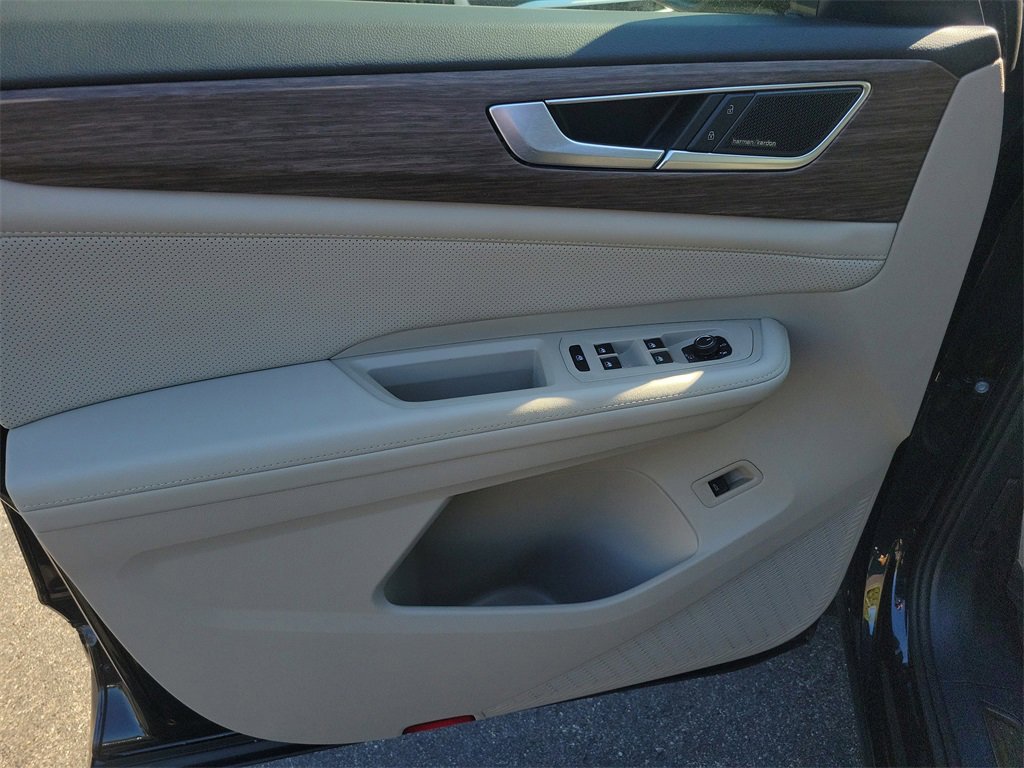 Used 2024 Volkswagen Atlas SEL Premium R-Line image 22