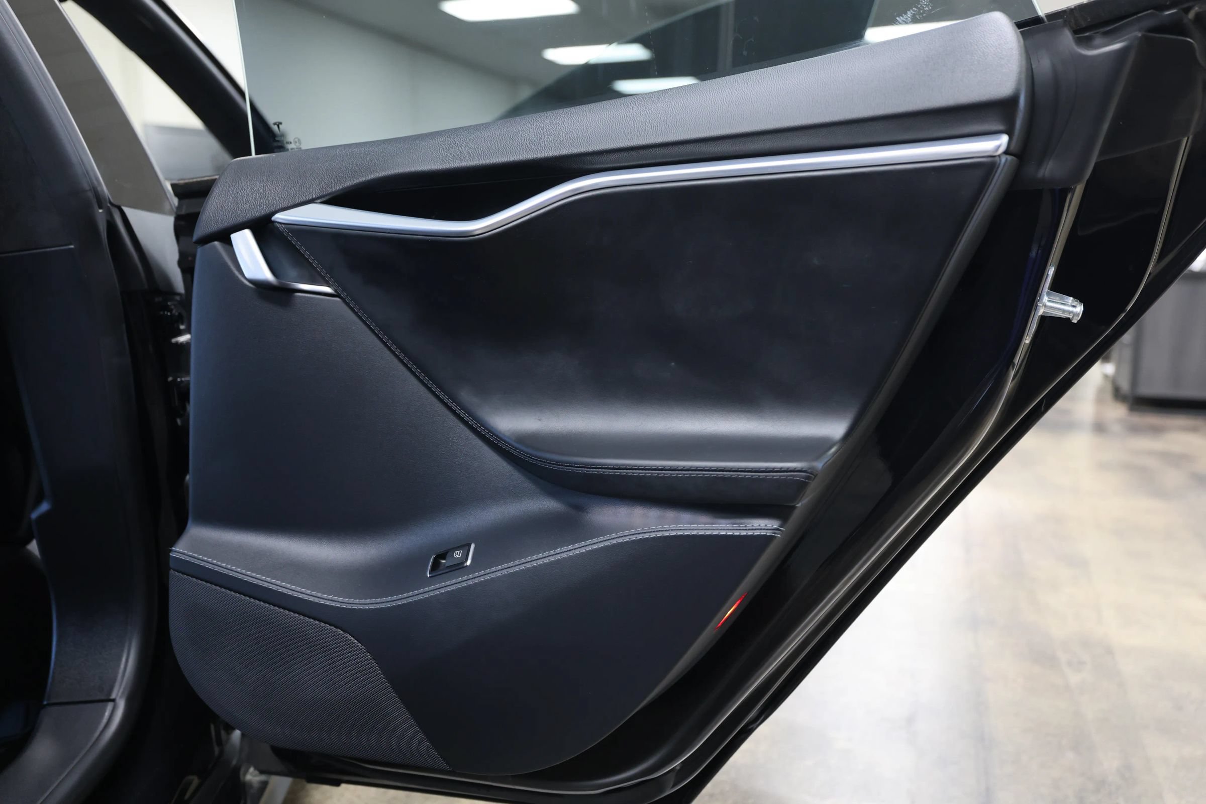 Used 2015 Tesla Model S P85D AWD/4WD image 37