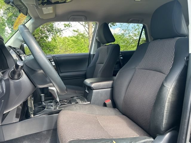 Used 2018 Toyota 4Runner TRD Off-Road AWD/4WD image 9