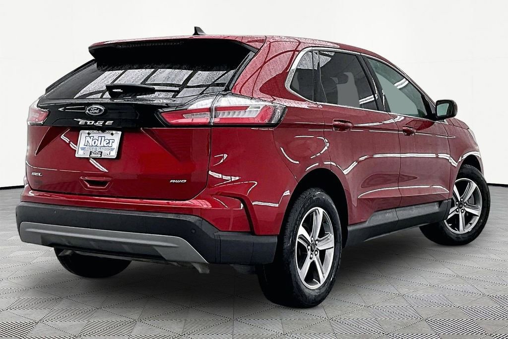 Certified 2024 Ford Edge SEL w/ Convenience Package AWD/4WD image 2