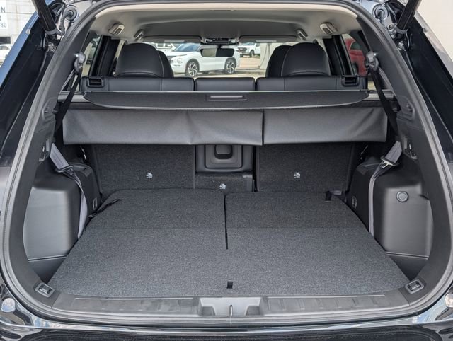 Used 2025 Mitsubishi Outlander SE image 27