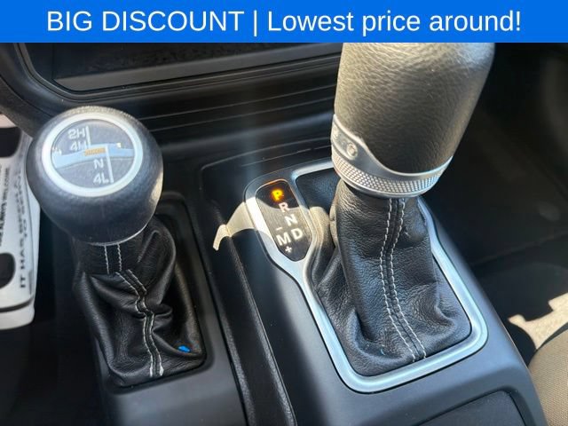 Used 2022 Jeep Gladiator Overland w/ LED Lighting Group AWD/4WD image 34