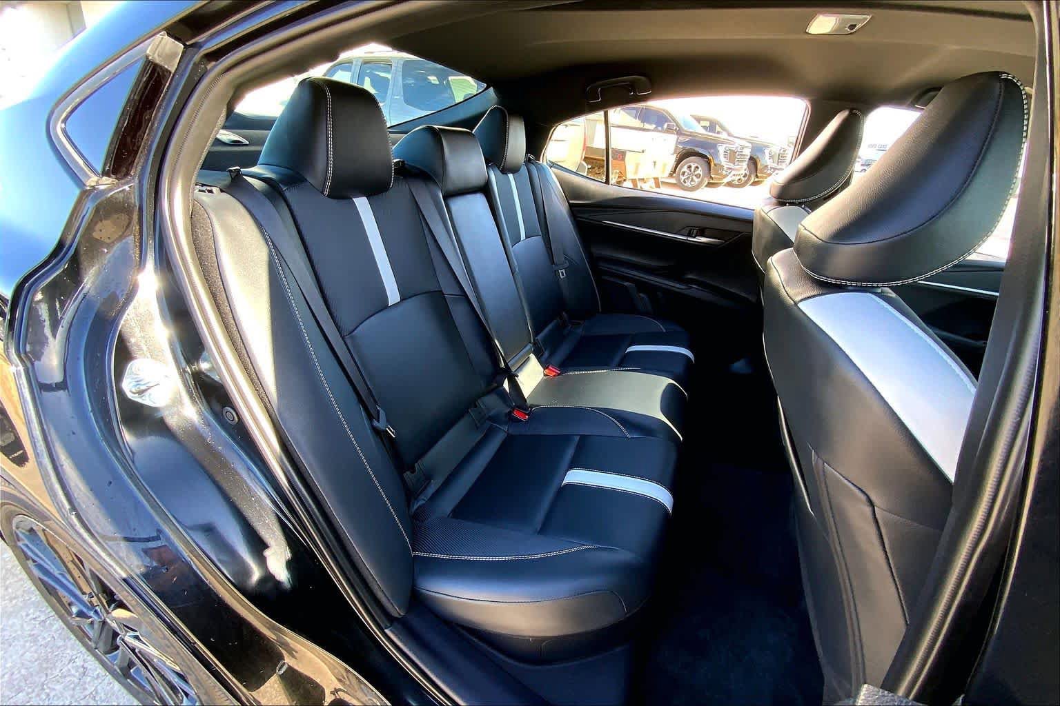 Used 2025 Toyota Camry SE FWD image 20
